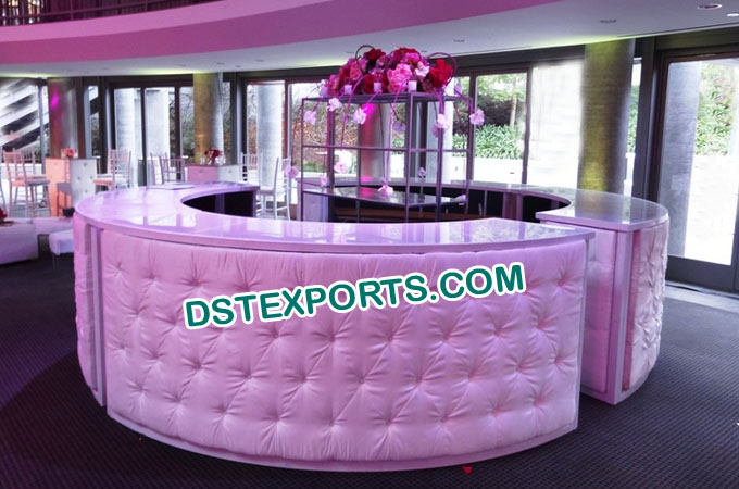 New Design Wooden Tufted Bar Table Decoration