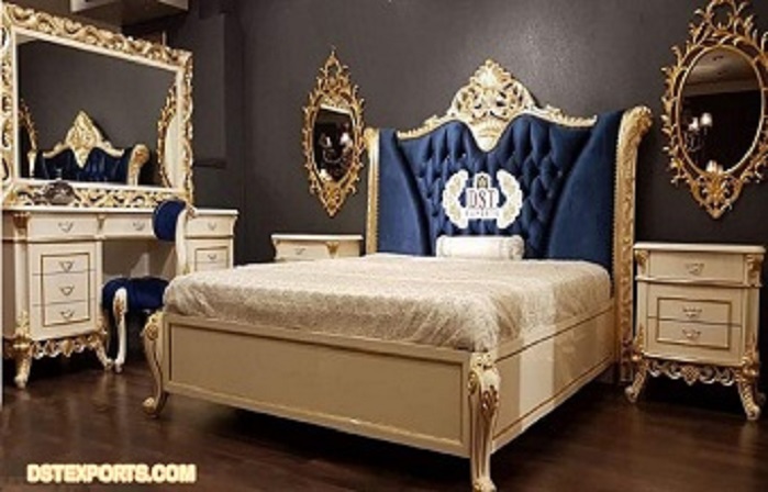 Golden Carved King Master Bedroom Furniture