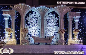 Canadian Wedding Platinum Stage Decoration