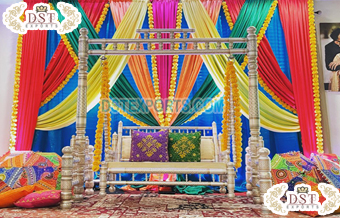 Stunning Wedding Stage Swing Decoration